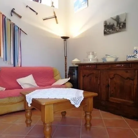 House Maison Pedarbou * Mugron